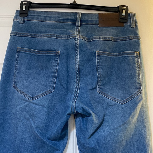 Tailored athlete, athletic fit jeans - Picture 7 of 10